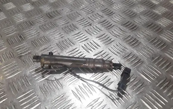 Audi A4 S4 B5 8D Fuel injector 028130201J