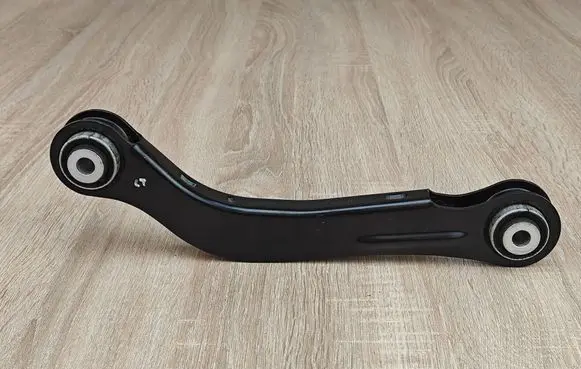 BMW 4 G22 G23 G24 G26 Rear upper control arm/wishbone 6881199 6881201