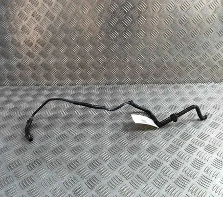 Coolant pipe/hose