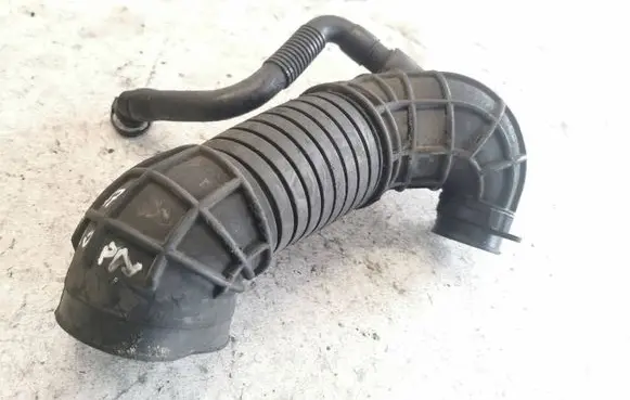 Audi A4 S4 B7 8E 8H Intercooler hose/pipe 8E0129615j