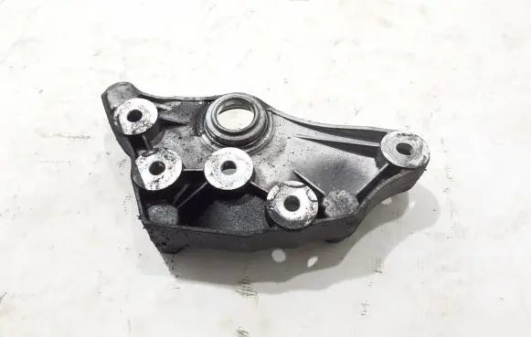 Mercedes-Benz GLC C253 other engine part A6420140500