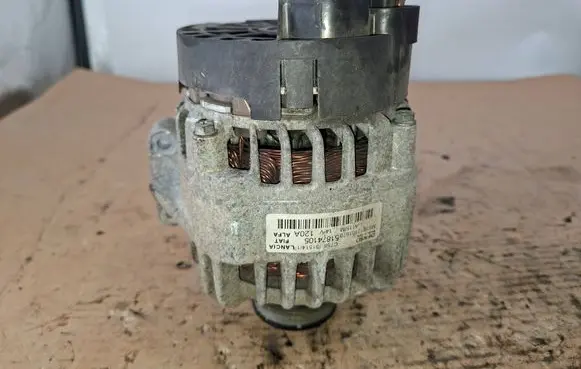 Alfa Romeo Giulietta Generator/alternator 51874105 C758315141 MS1012101670