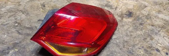 Opel Astra J Tailgate rear/tail lights 1090098