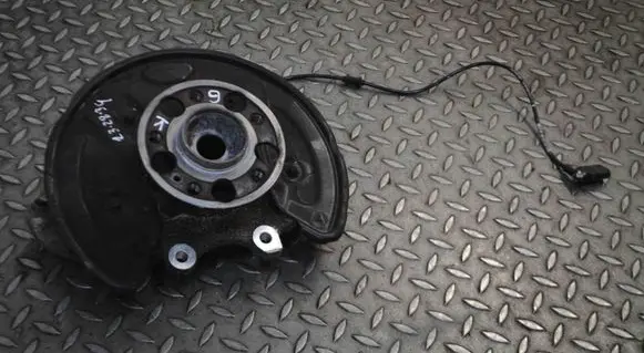 Mercedes-Benz E W213 Rear wheel hub