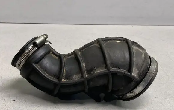 Opel Vivaro Intercooler hose/pipe 59431 24441600