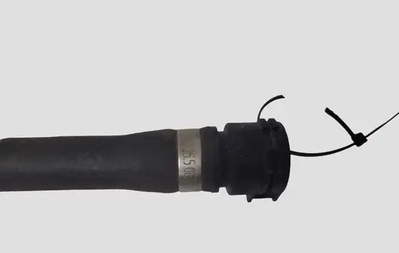 BMW 5 F10 F11 Engine coolant pipe/hose