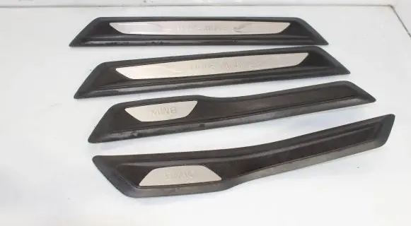 BMW 3 F30 F35 F31 sill trim set (inner) 7289217 7289221 7289218