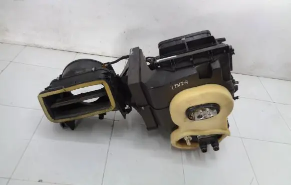 Seat Ibiza IV (6J,6P) Interior heater climate box assembly 6Q1820308 P6761