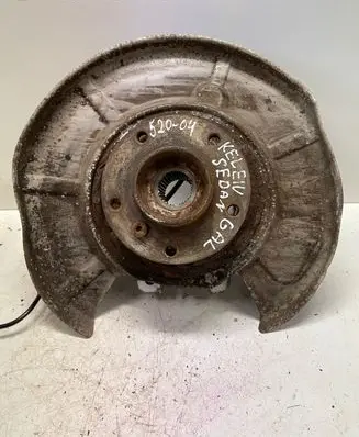 BMW 5 E60 E61 Rear wheel hub 9204062 B022818