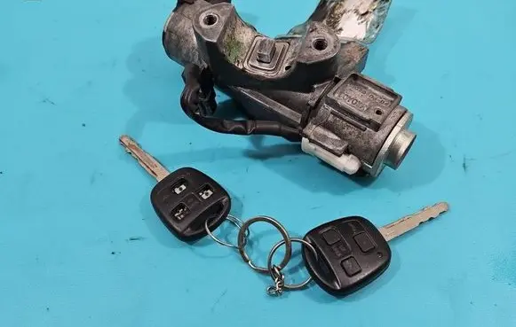 Toyota Avensis T250 Ignition lock 450200504 IMPRK1382139