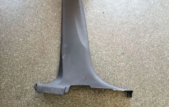 Buick Encore I (B) pillar trim (bottom) 95190847