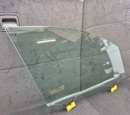 Audi Q7 4M Front door window glass four-door 4M0845022 4M0845022G