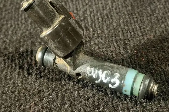 Jeep Grand Cherokee (WJ) Fuel injector X313C02997