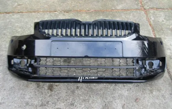Skoda Octavia Mk3 (5E) Front bumper 5E0807221