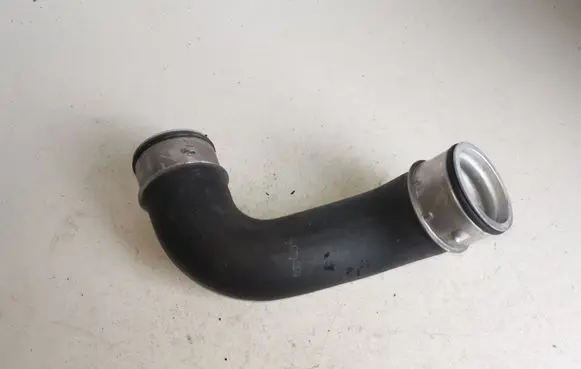Porsche 911 996 Intercooler hose/pipe 99610650174