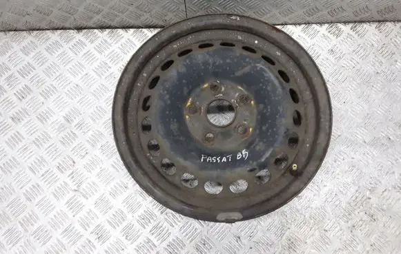 Volkswagen PASSAT B5 R15 steel rim 