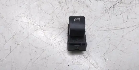 BMW 1 E82 E88 Electric window control switch 6935534 98002721A