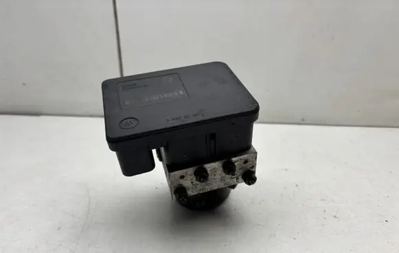 Volkswagen Golf IV ABS Pump 1C0907379M 1J0614517J