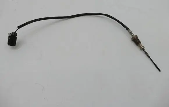 BMW 1 F20 F21 Exhaust gas temperature sensor 8570234