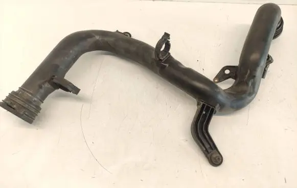 Volkswagen Touran I Intercooler hose/pipe 1K0145770AA 1K0145762