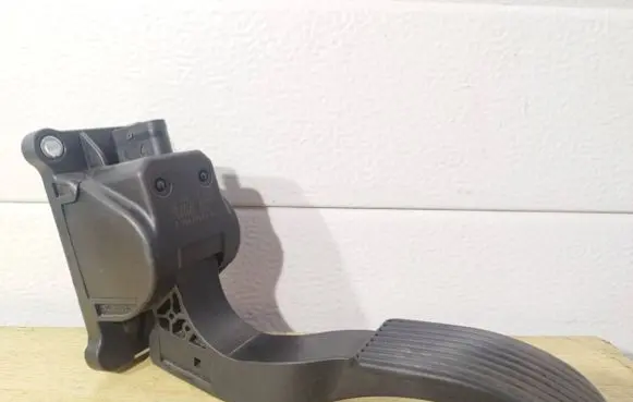 Mercedes-Benz Sprinter W906 Accelerator throttle pedal A9063000404 ZGS009Q012 0280755022