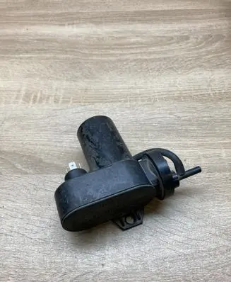 Audi 80 90 S2 B4 Cruise control relay 811907325