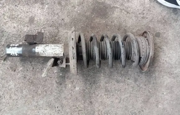 Volvo S60 Front shock absorber/damper 31323218