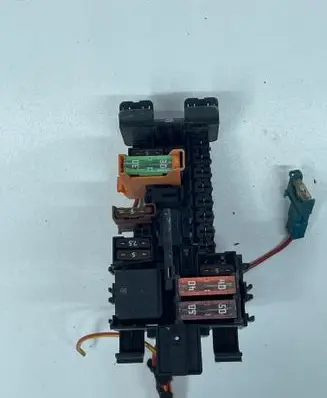 Mercedes-Benz C AMG W205 Fuse module 1643010175 926623 A2059067200
