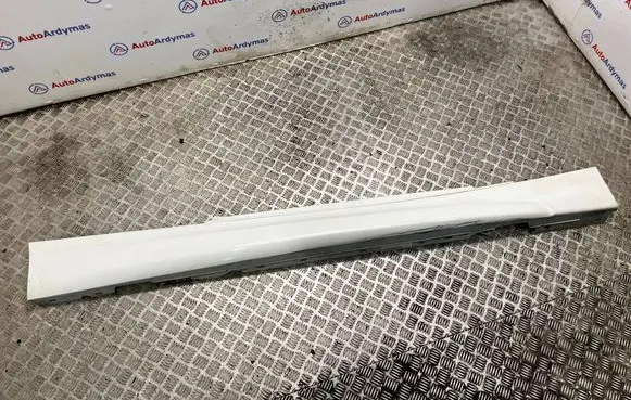 BMW 1 E82 E88 Sill 8037454 51778037454