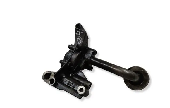 Volkswagen Golf IV Oil pump 06A115105