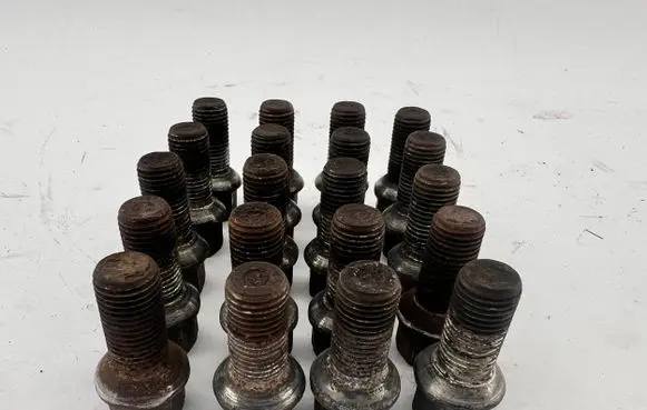 Audi A6 S6 C6 4F Nuts/bolts 