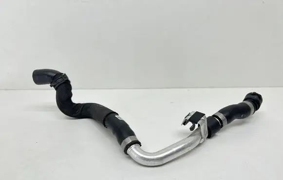 Mini Cooper Countryman F60 Engine coolant pipe/hose 8658488