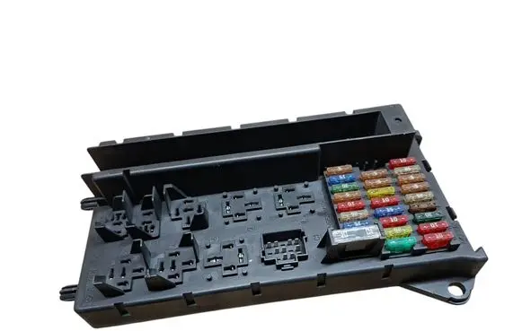 Mercedes-Benz Sprinter W906 Fuse module 518817028