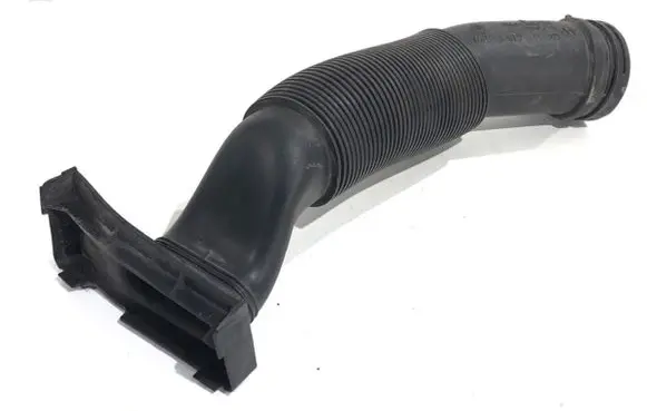 Air intake hose/pipe
