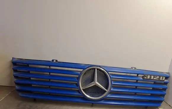 Mercedes-Benz Sprinter W901 W902 W903 W904 Front bumper upper radiator grill 9018880123