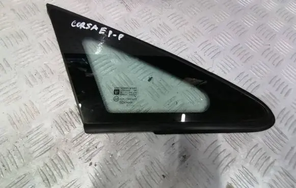 Opel Corsa E Front door vent window glass four-door 