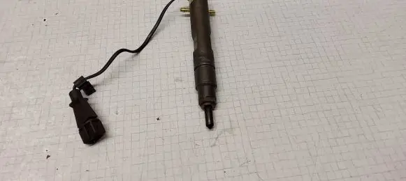 Audi A4 S4 B5 8D Fuel injector 028130201J 0432103830