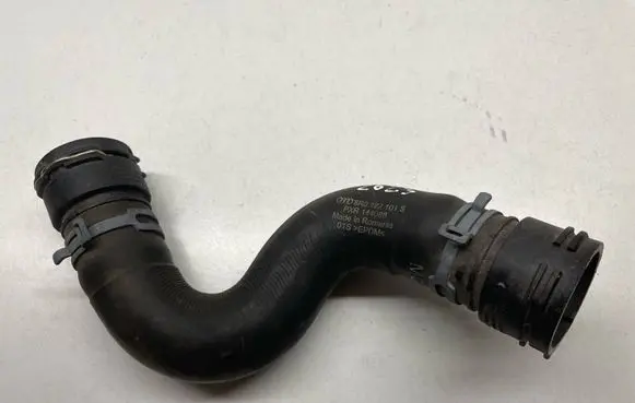 Audi Q5 SQ5 Engine coolant pipe/hose 8R0122101 8R0122101S