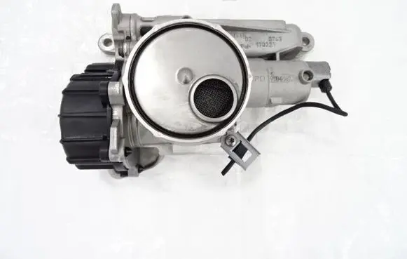Citroen C5 Aircross Oil pump V764737680