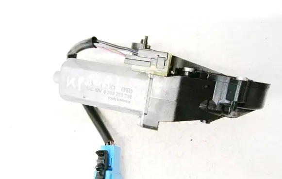Mercedes-Benz ML W164 Seat adjustment motor 0390203208