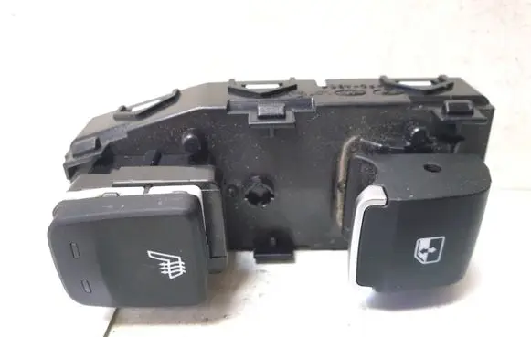 Hyundai Santa Fe Electric window control switch 93581S1100