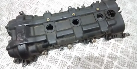 Chrysler Town u0026 Country V Rocker cam cover 05184068AJ