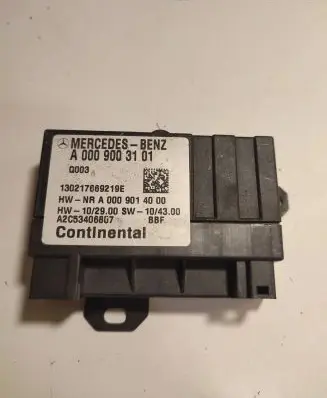 Mercedes-Benz E W212 Fuel injection pump control unit/module A0009003101 130217669219E A0009014000