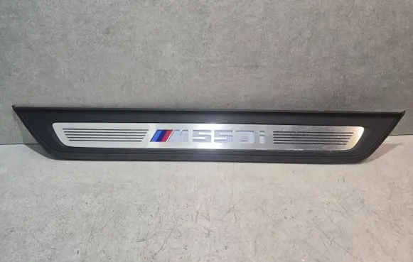 BMW 5 G30 G31 G38 Front sill (body part) 8072378