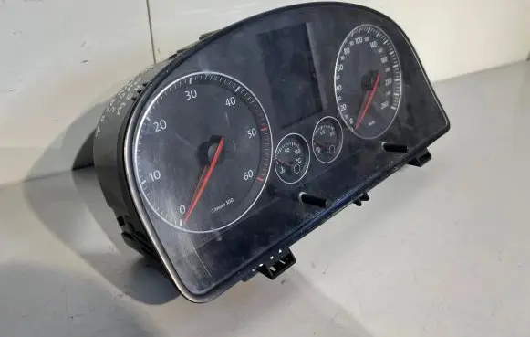Volkswagen Touran I Speedometer (instrument cluster) 1T0920872A V0003000 VWZ7Z0E2737793