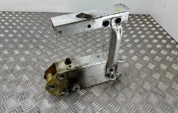 BMW 5 F10 F11 Front bumper shock/impact absorber 7158874