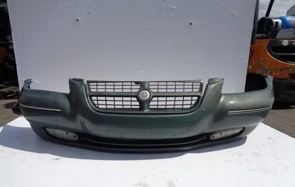 Chrysler Sebring (ST-22 - JR) Front bumper