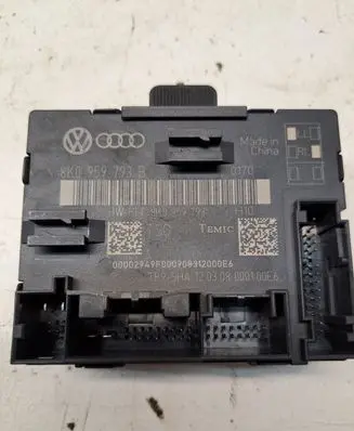 Audi A4 S4 B8 8K Relay mounting block 8K0959793B