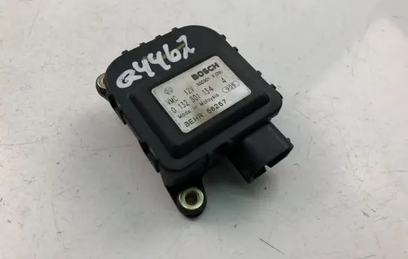 Opel Zafira C Intake manifold valve actuator/motor 0132801134