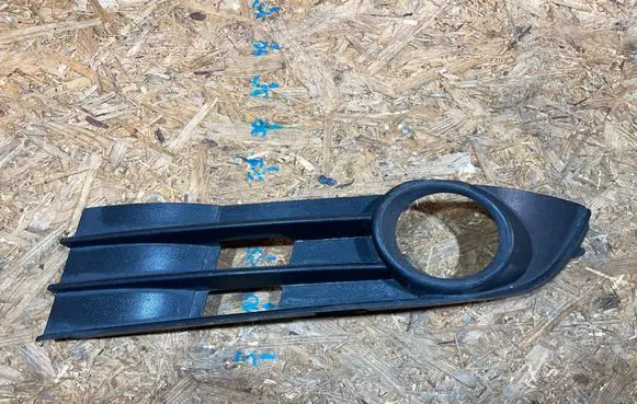 Volkswagen Touran I Front fog light trim/grill 1T0853665F S2511B165-I